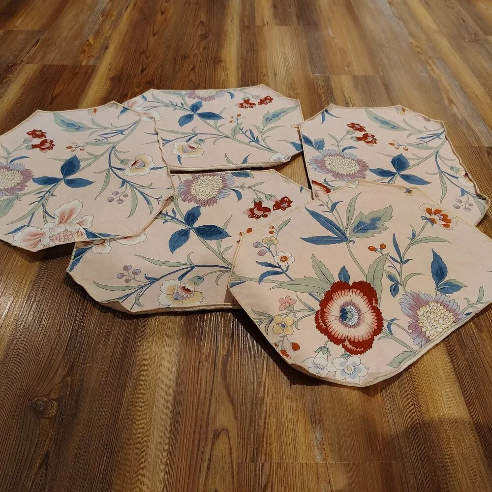 Set of 5 Floral Cloth Placemats Vintage